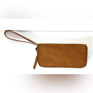 Free People Vegan Leather Zip Wallet Wristlet – Caramel Brown Coastal  Classic